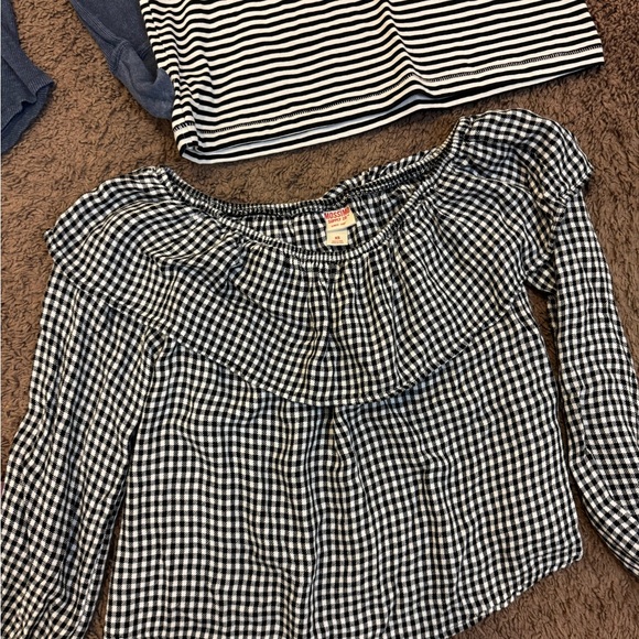 Lot Of 7 Shirts Tops Sweaters American Eagle GAP Aerie Express XS - Picture 9 of 10